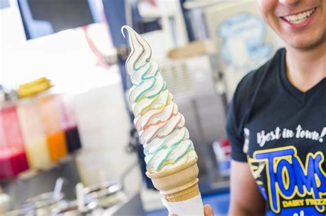 Soft serve news - Aug 18, 2017 ... If it's put into a tub and frozen until it's even colder, it becomes ice cream. In a sense, soft serve is really just melted ice cream. In fact, ...